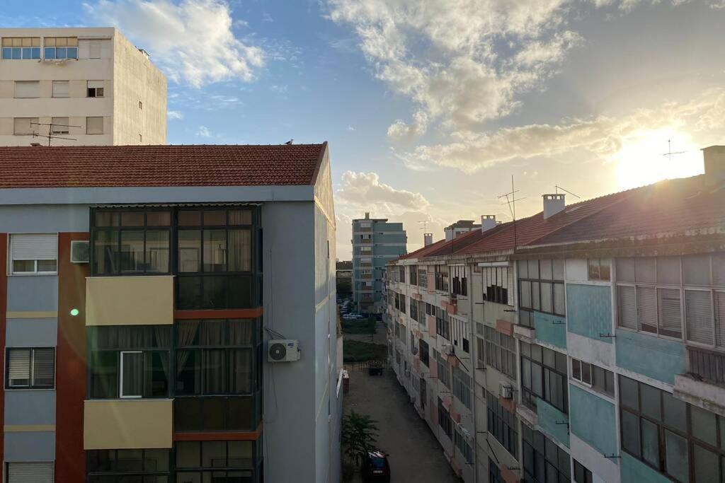 Barreiro Central Apartment Екстер'єр фото